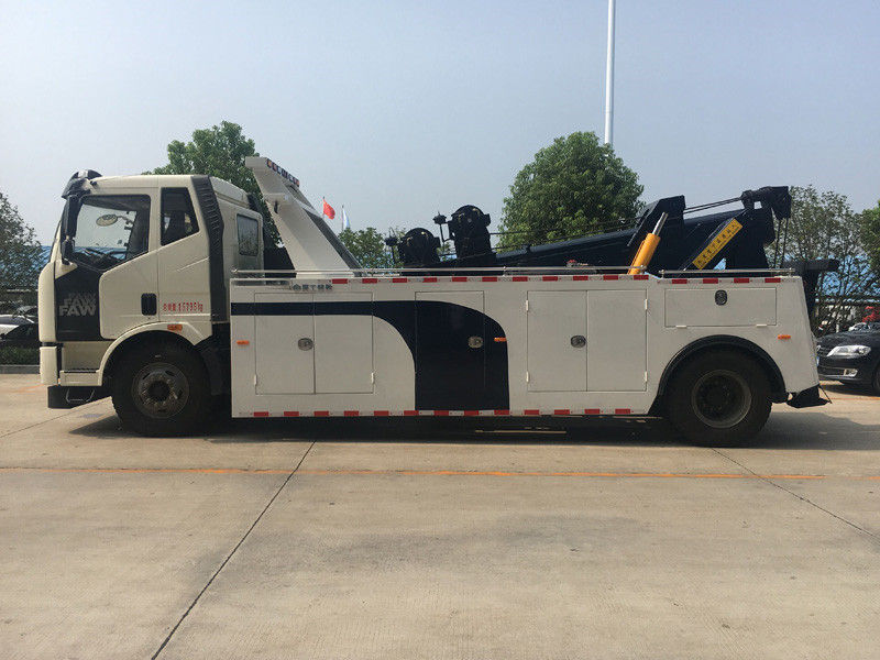 解放J6清障車(chē)（10噸）