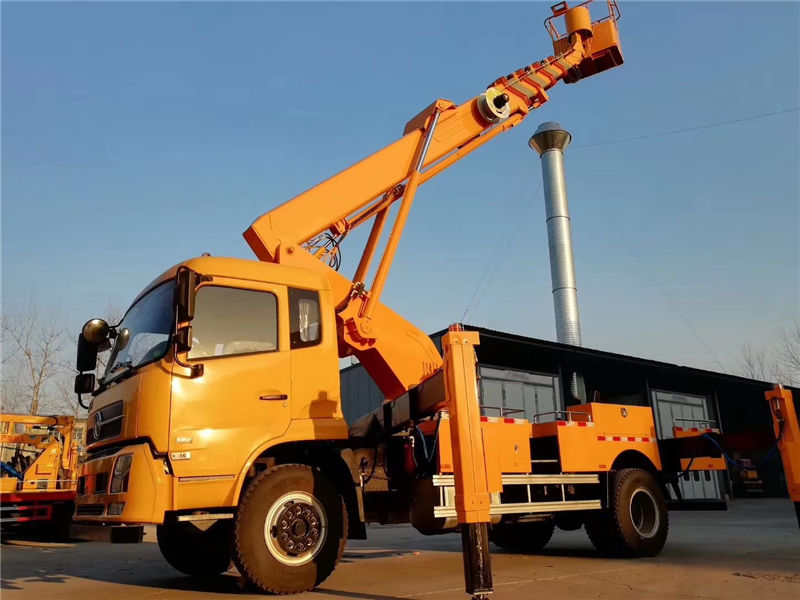 東風天錦28米伸縮臂高空作業(yè)車