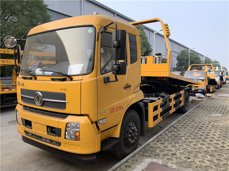 東風(fēng)天錦平板清障車(chē)（8噸）