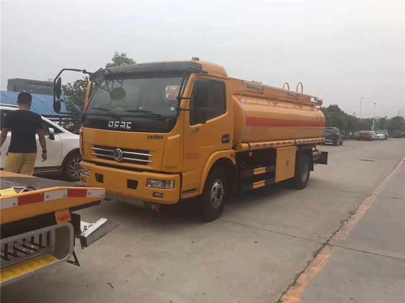 東風多利卡加油車（7噸 柴油）