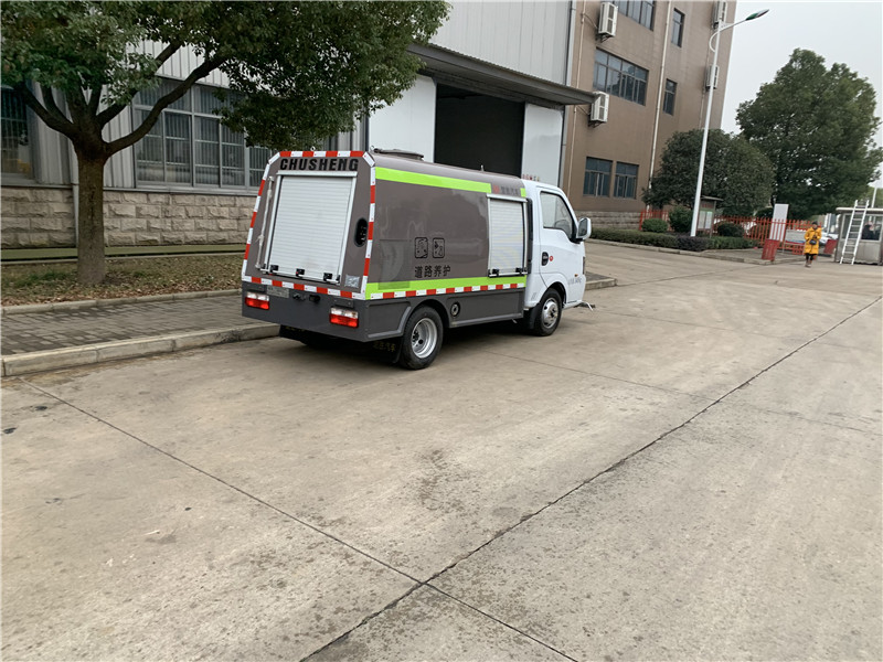 國六東風(fēng)高壓清洗車(2噸藍(lán)牌）